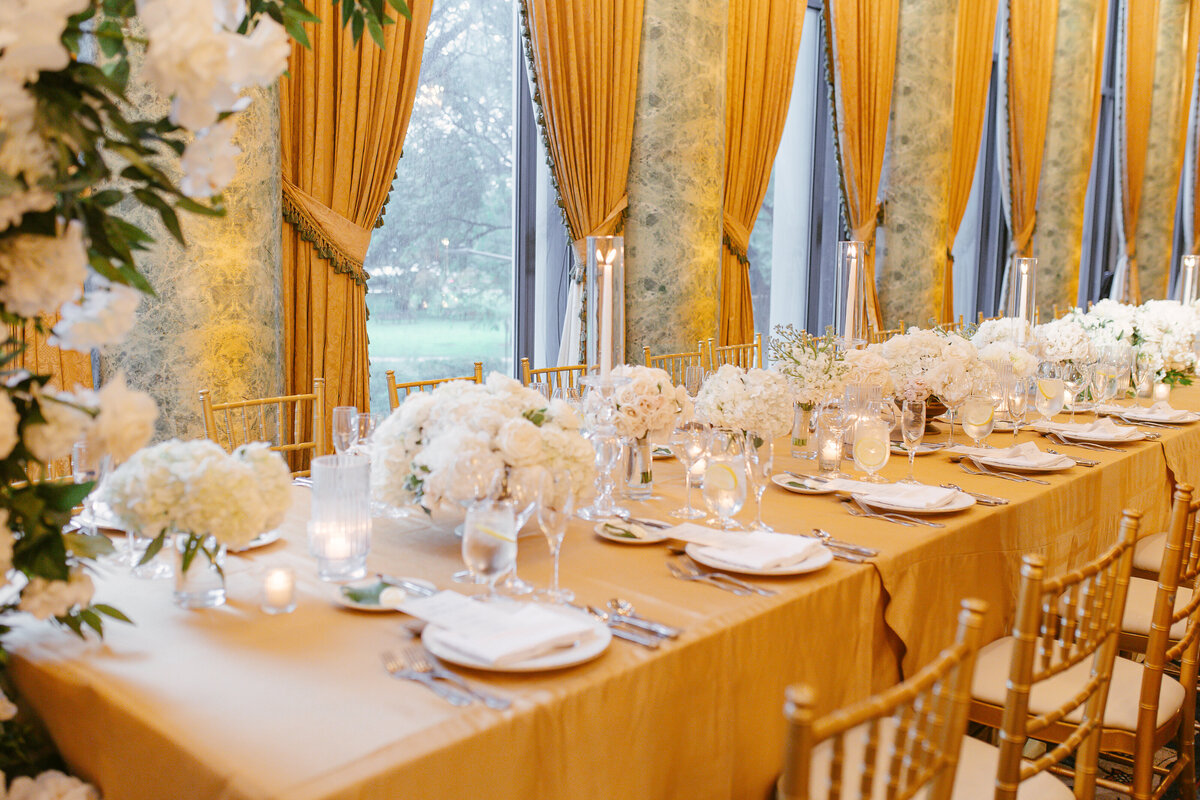 Chicago luxury editorial wedding photographer (The Drake hotel Princess Diana Suite Milton Lee Olive Park) 14-2