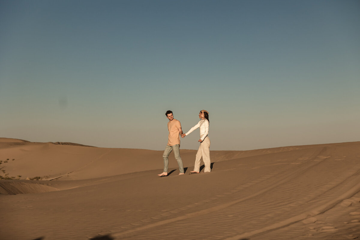 Lexi&SlatonSandDunes-11