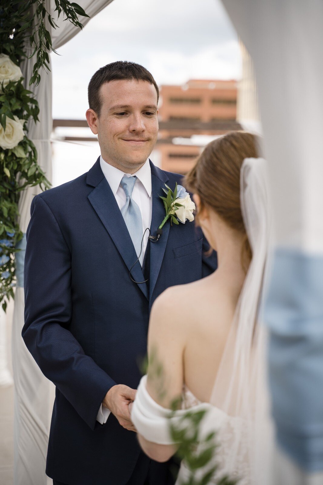 jps-events-jewish-wedding-groom-holding-hands
