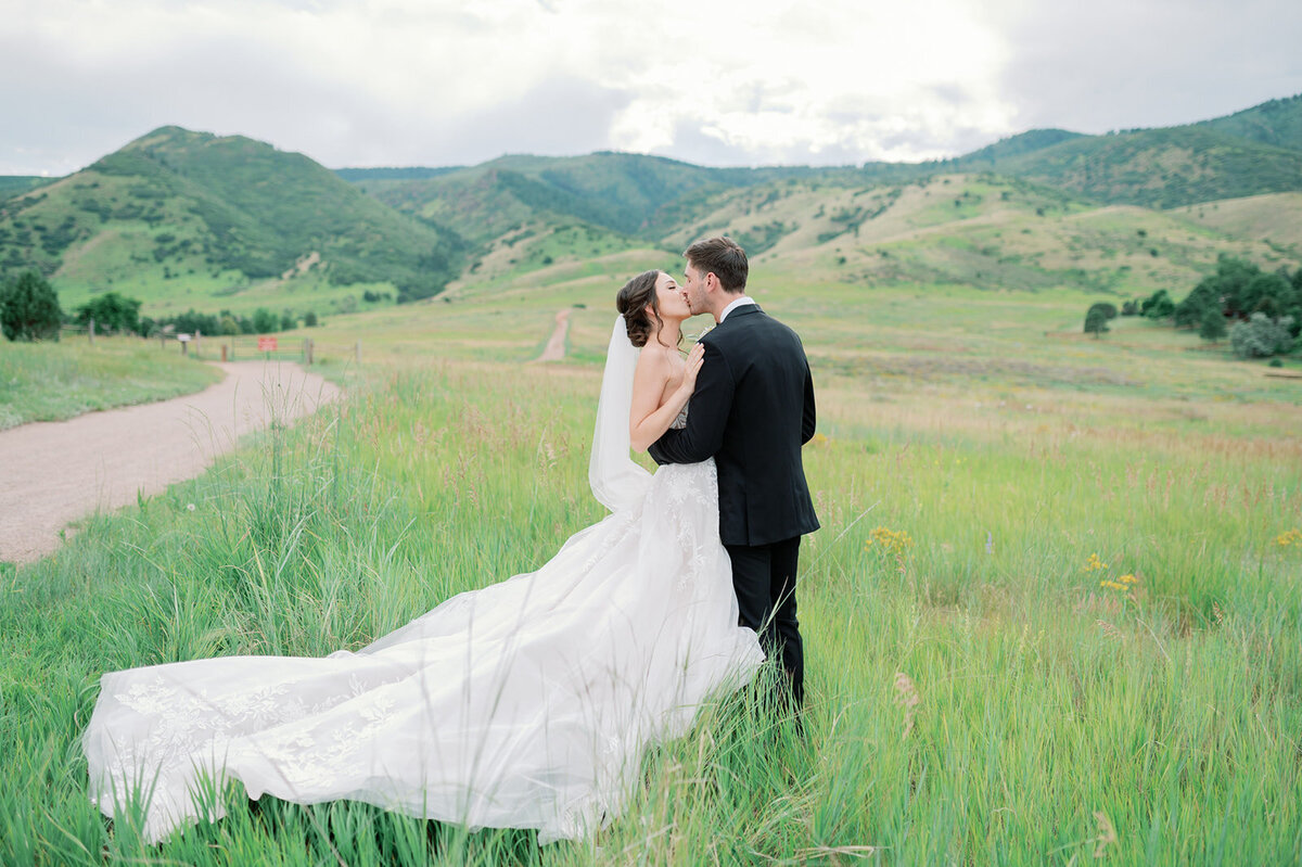 JennyandEvanSneakPeaksWedding-008