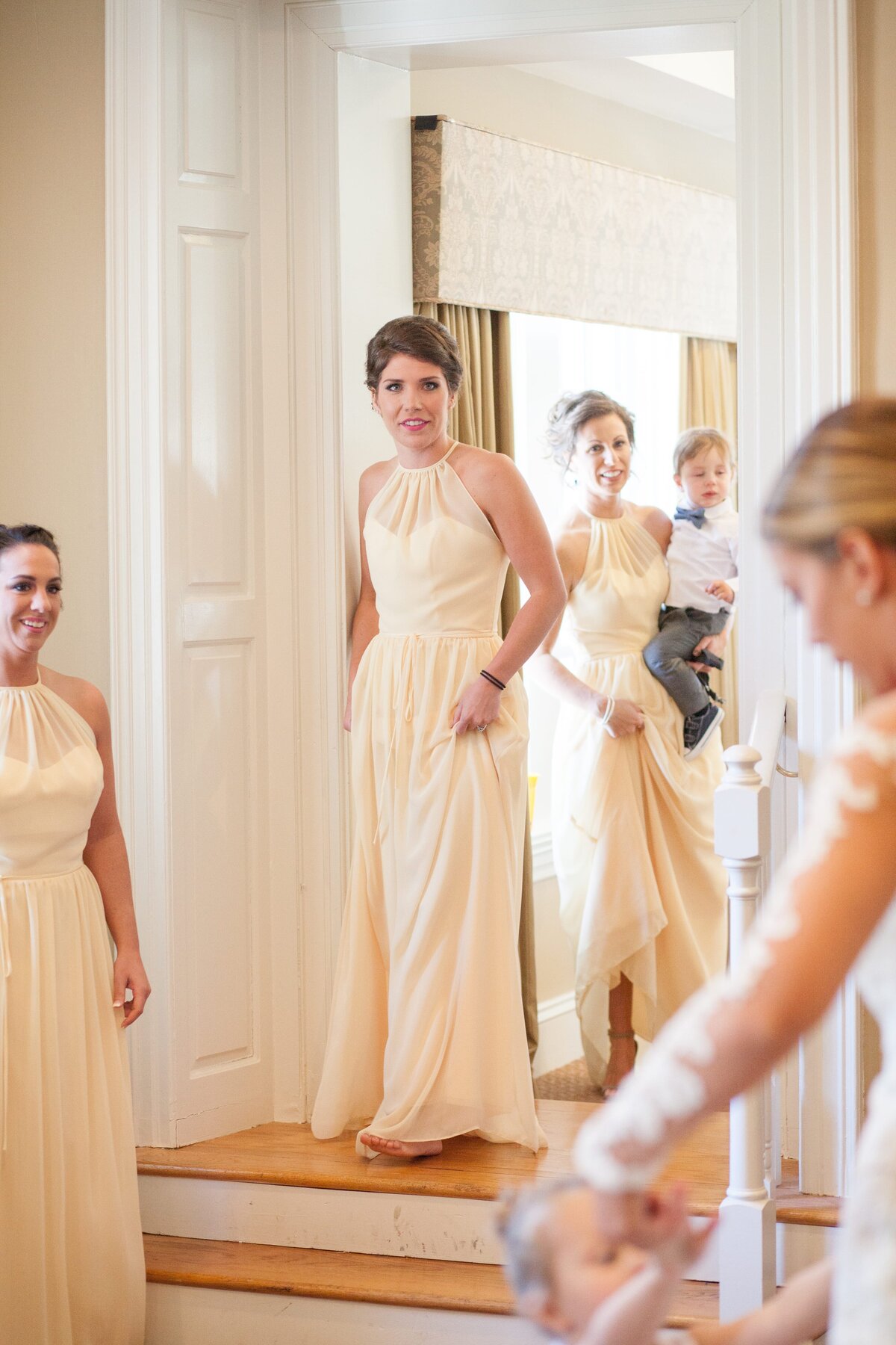 bridesmaids-first-look