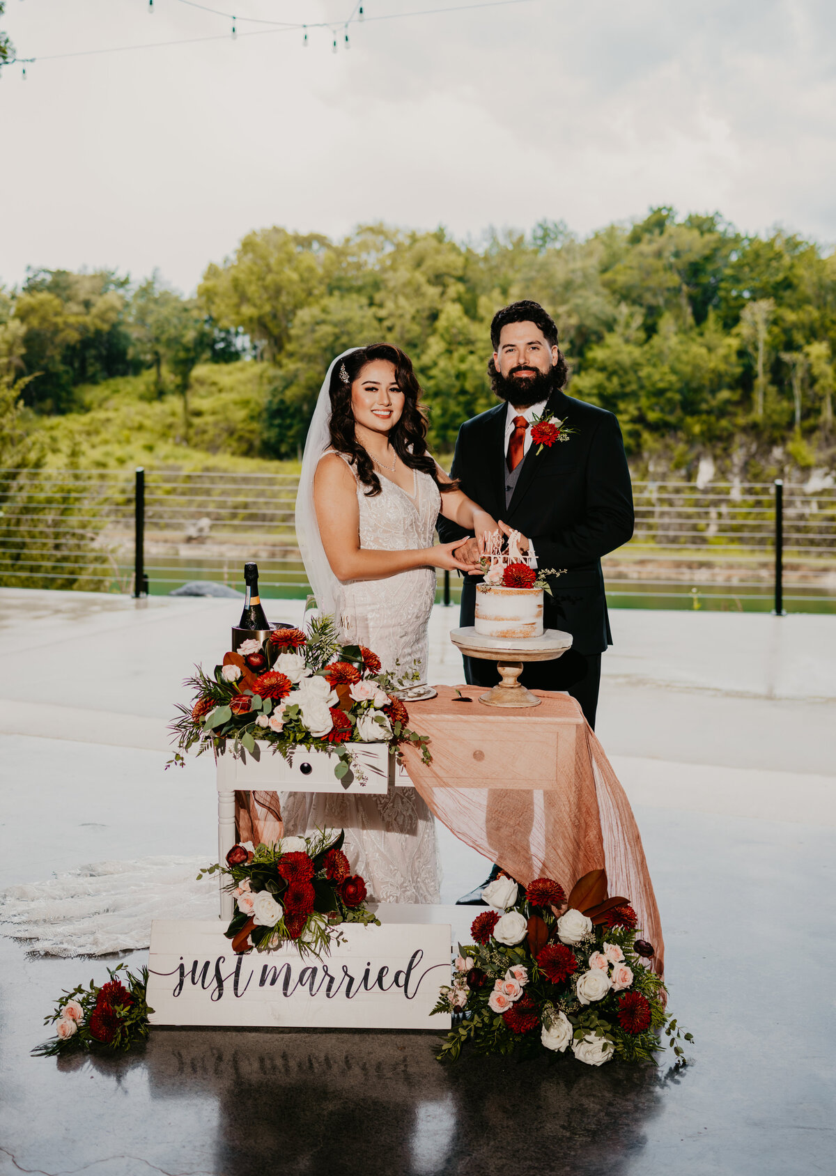 mariah-lacy-photo-white-rock-canyon-florida-elopement-chantilly-chic-celebrations-19