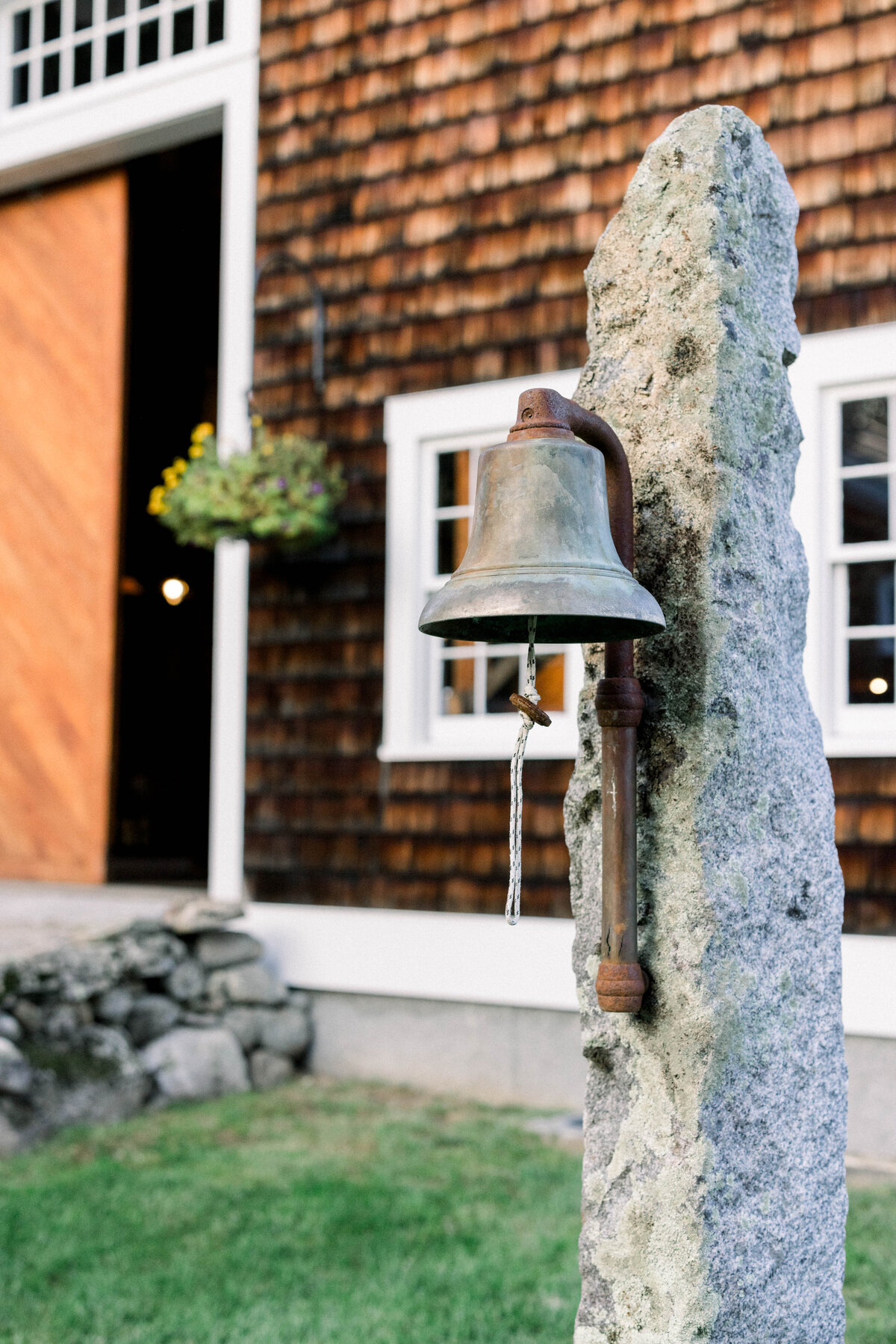 dinner bell with shaker background