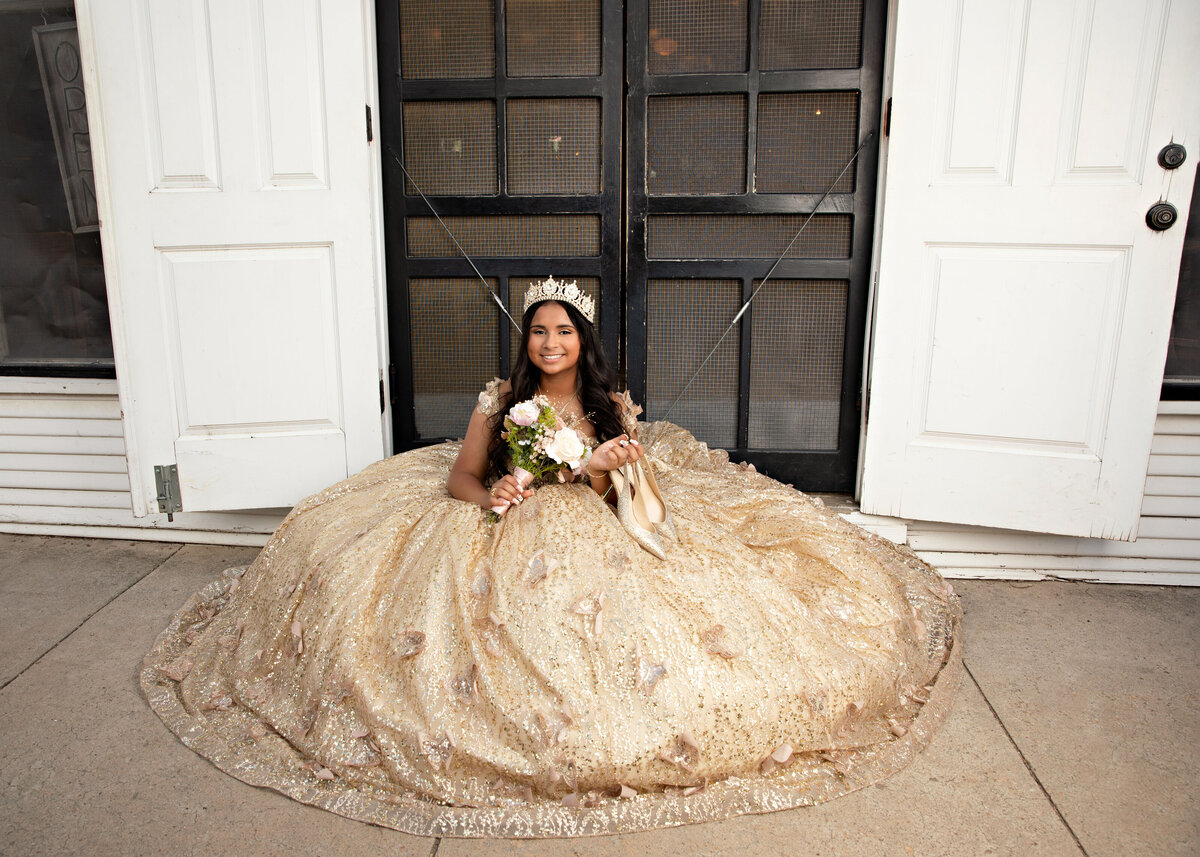 quinceanerateendancenewbabybestphotographertudiofamilybirthdaynewbornboyamilynewborngirlfirstbirthdayportraiturephotographystudioportraitsnewborngirlboyfamilyEvaMaganaPhotographychildphotographer (13 of 4)