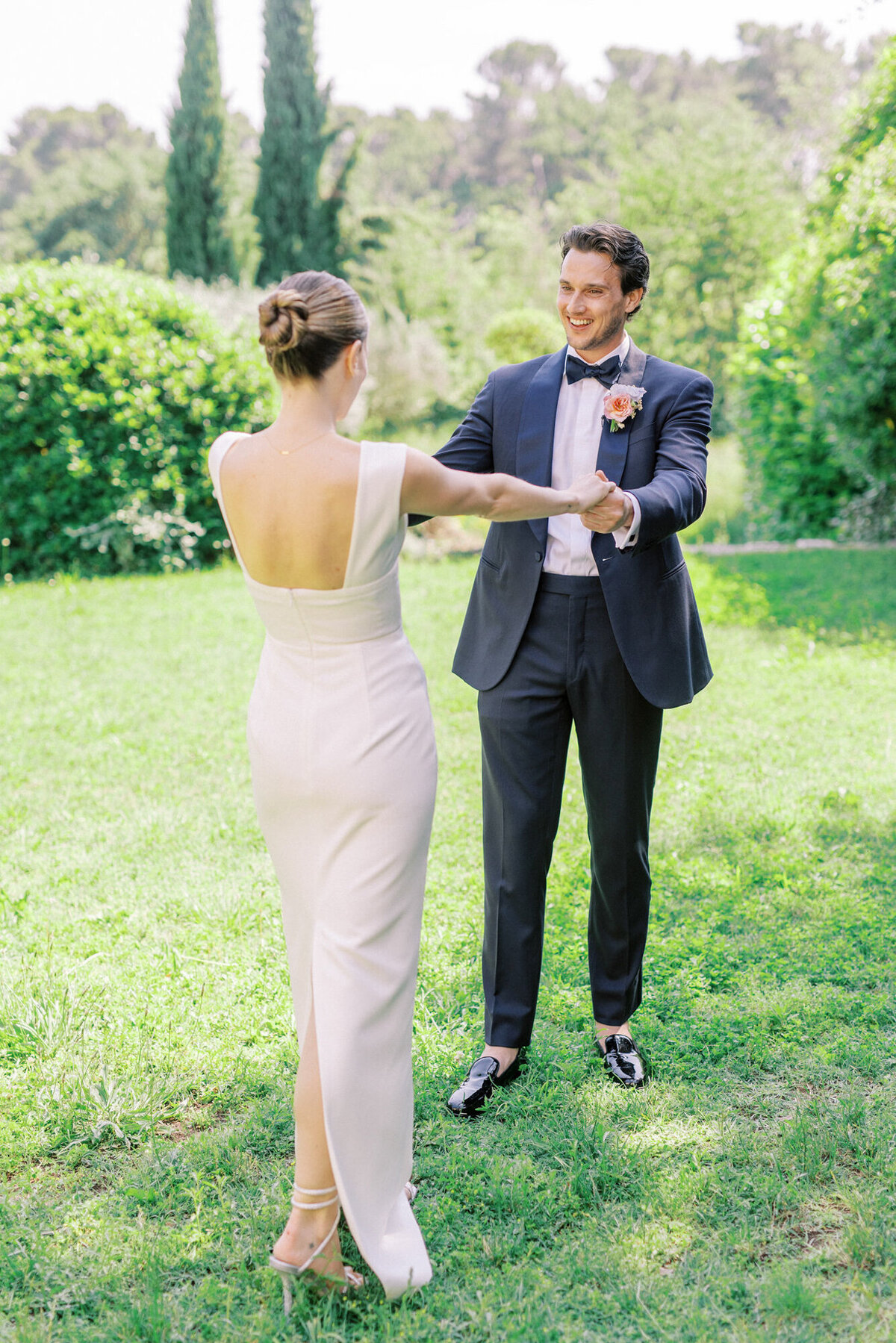 Maïlys Fortune Photography Husband Wife Wedding Weddings Photography France Switzerland Italy Timeless Dreamy Imagery Bilingual French English Destination Weddings Destination Wedding Provence French Riviera Paris Lake Como Tuscany28