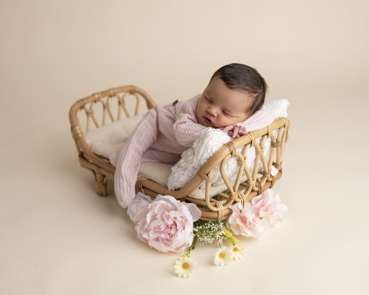 Newborn evelyn-039 copy