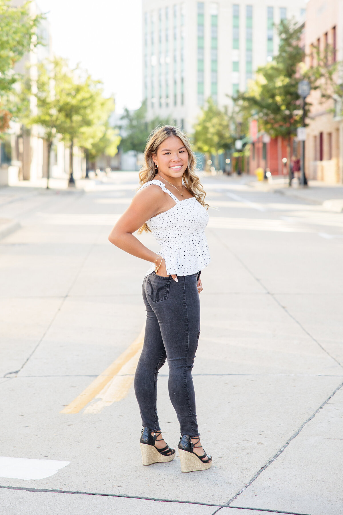 dowtown-mount-clemens-senior-session-sydney-madison-photography