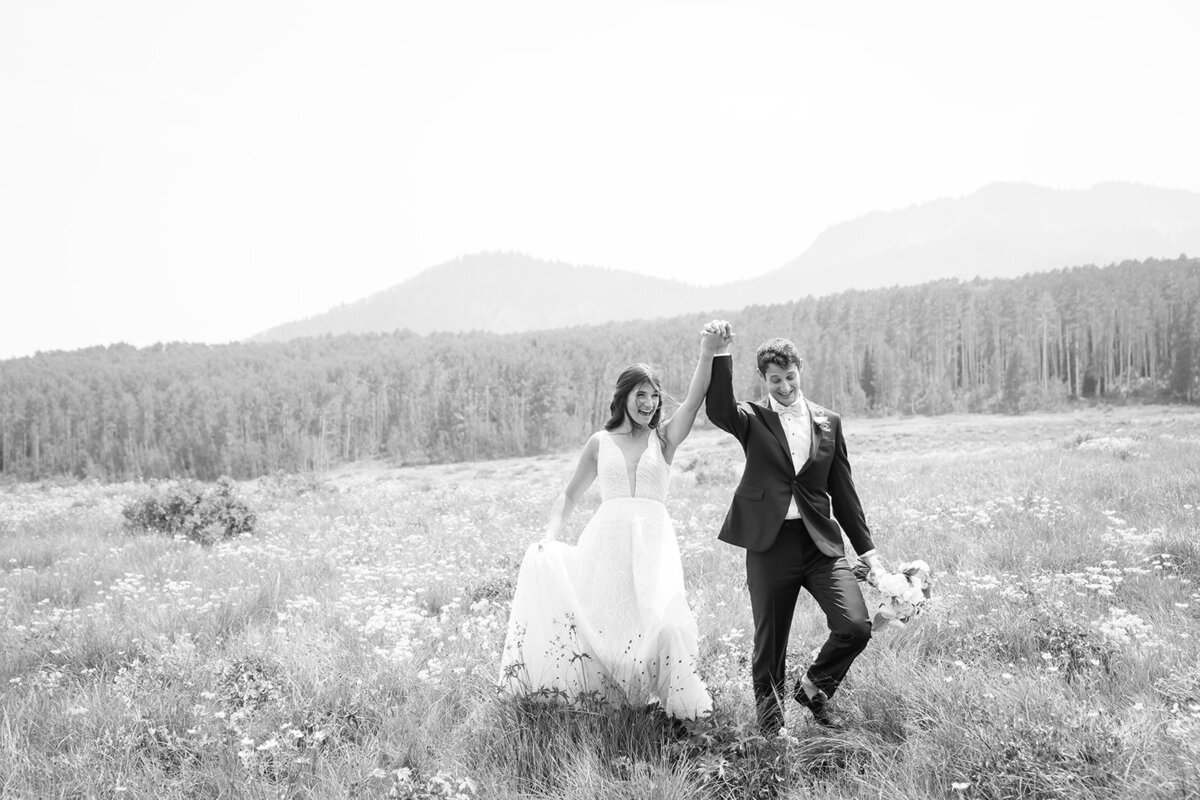 blue-sky-ranch-mountain-summer-utah-wedding-logan-walkerphoto-368L-1703