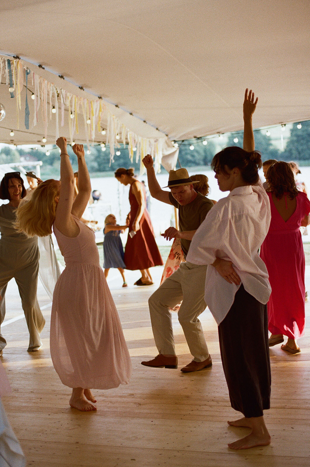 film-wedding-photography-czech-republic-stepanka-matej151