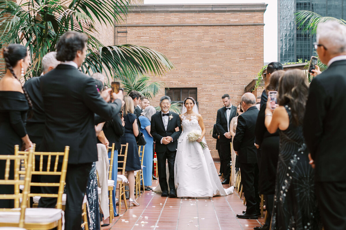 California-Club-Wedding_Los-Angeles-Wedding_Southern-California-Wedding-Photographer_Lisa-Leanne-Photography_41