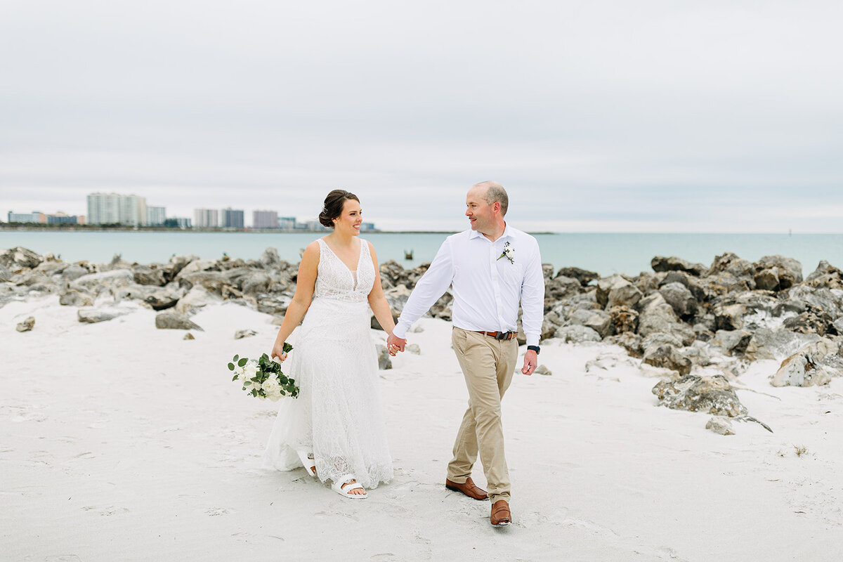 amber-mcwhorter-photo-florida-elopement-chantilly-chic-celebrations-11