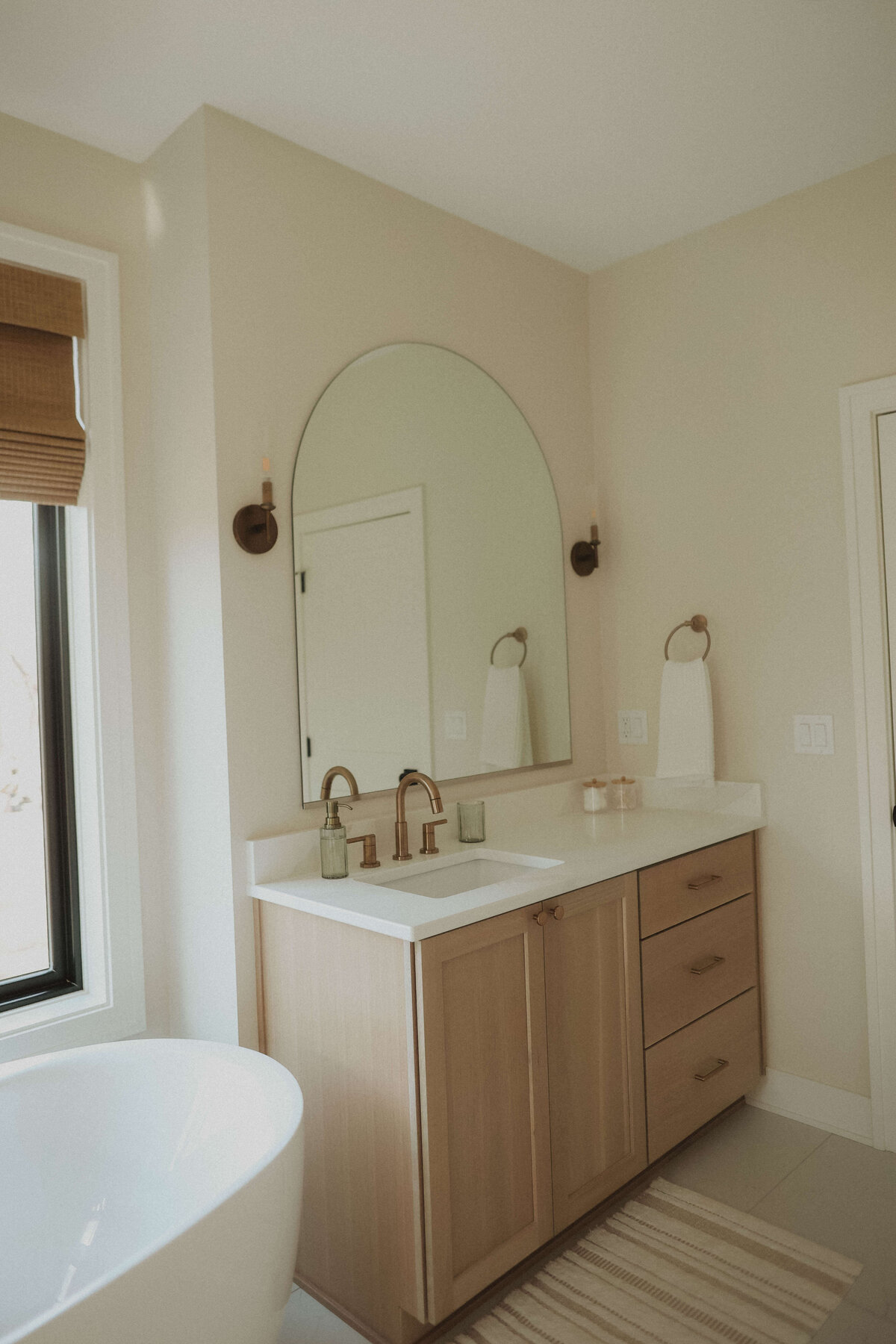 9632-Bathroom-Polk-City-Central-Iowa-Custom-Home-JRL-Builders-3F1A8090
