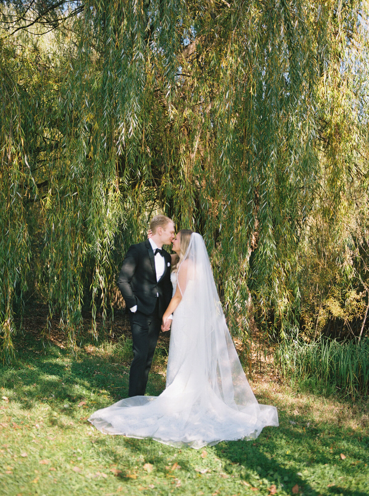 Edina Country Club Fall wedding-Lauren Baker Photography-164