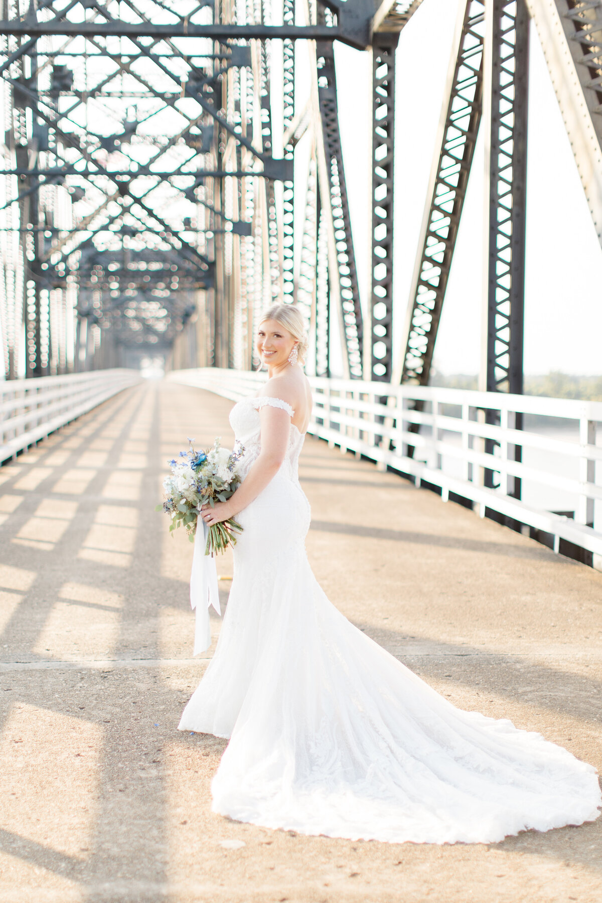 31_Sarah Kate's Bridals_Lindsay Ott Photography