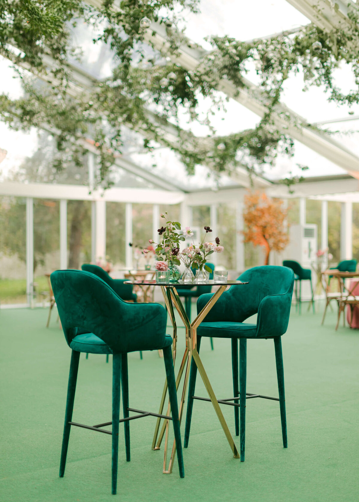 chloe-winstanley-wedding-oxford-gsp-reception-cocktail-table