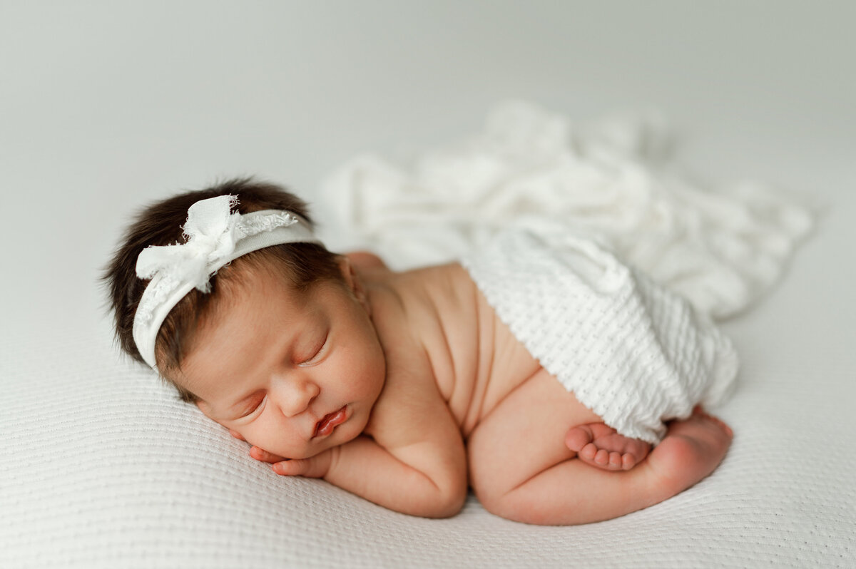 kansas city newborn photographer