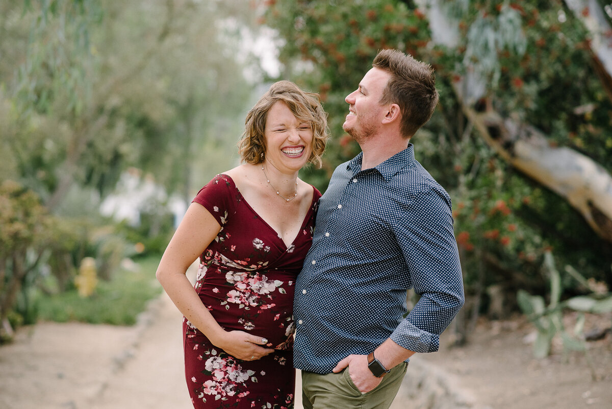 Carlsbad Maternity Photographer-still funny8