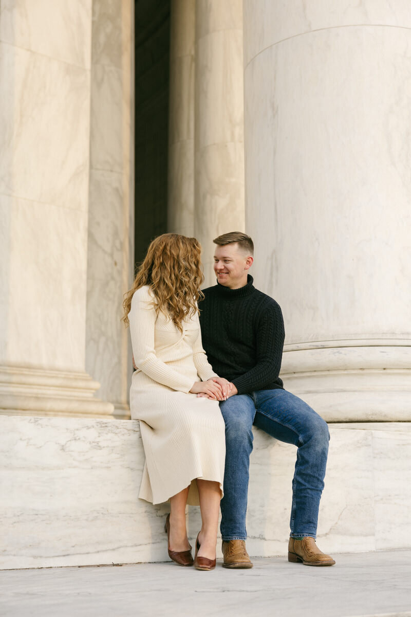 A sunrise engagement session at the Jefferson Memorial