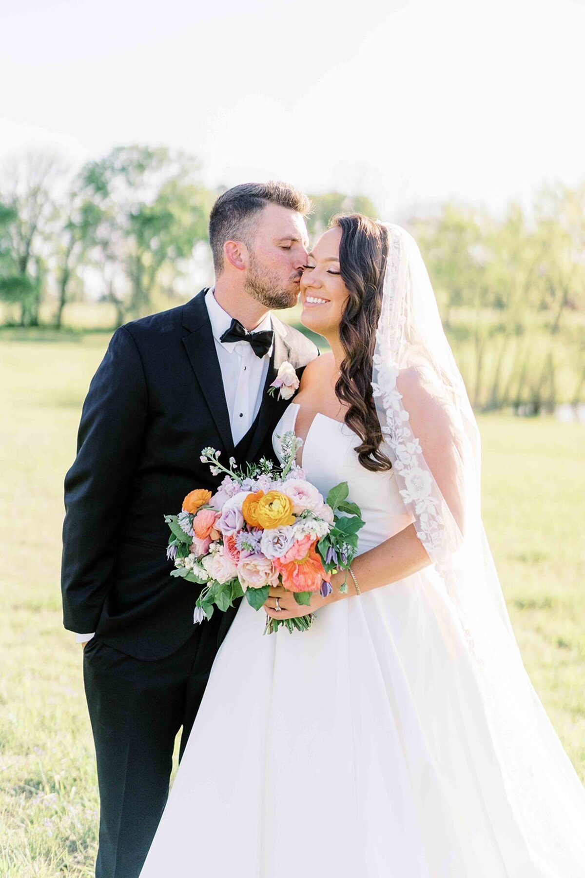 texas-sunset-wedding-flowers-tamara-menges-designs-56