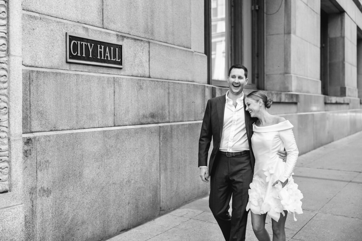 intimate-chicago-elopement-wedding-hoxton-hotel-photos-18