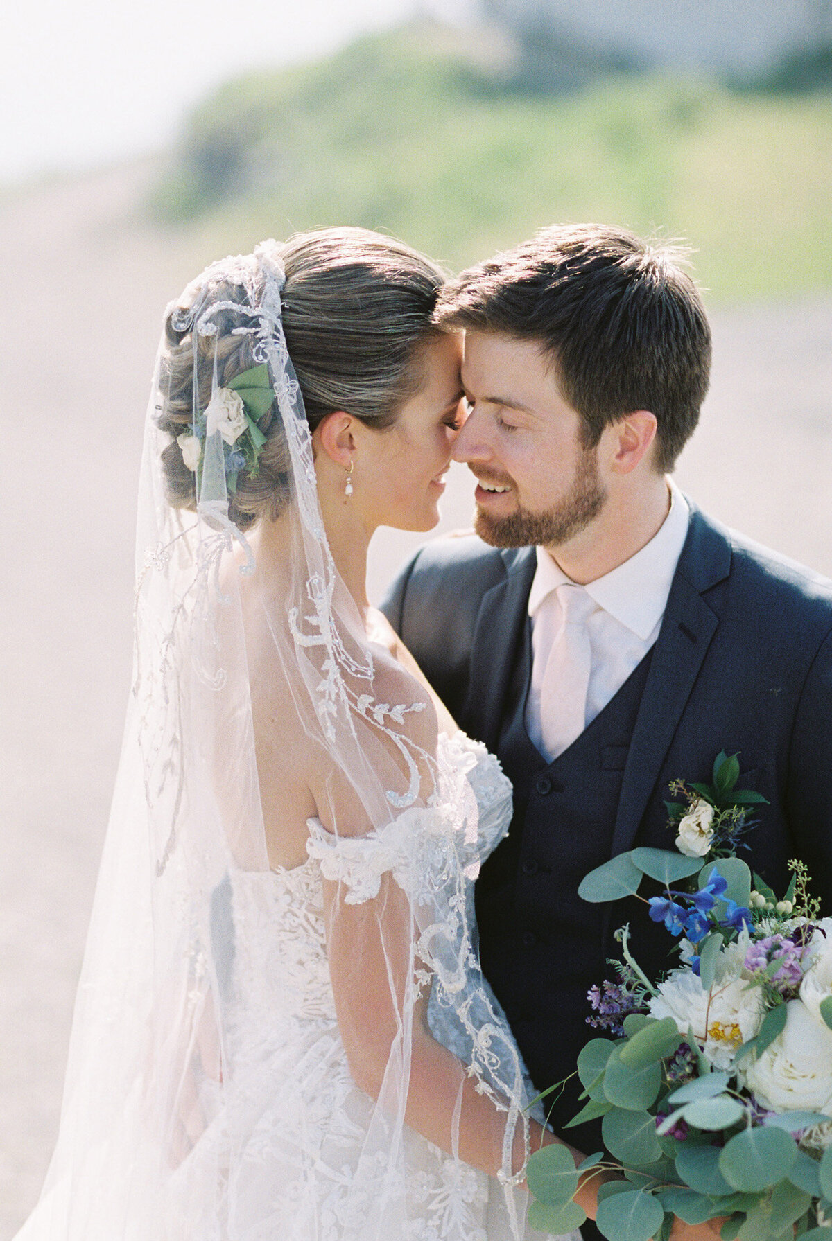 Alyeska-Wedding-Photographer-CorinneGraves-1038