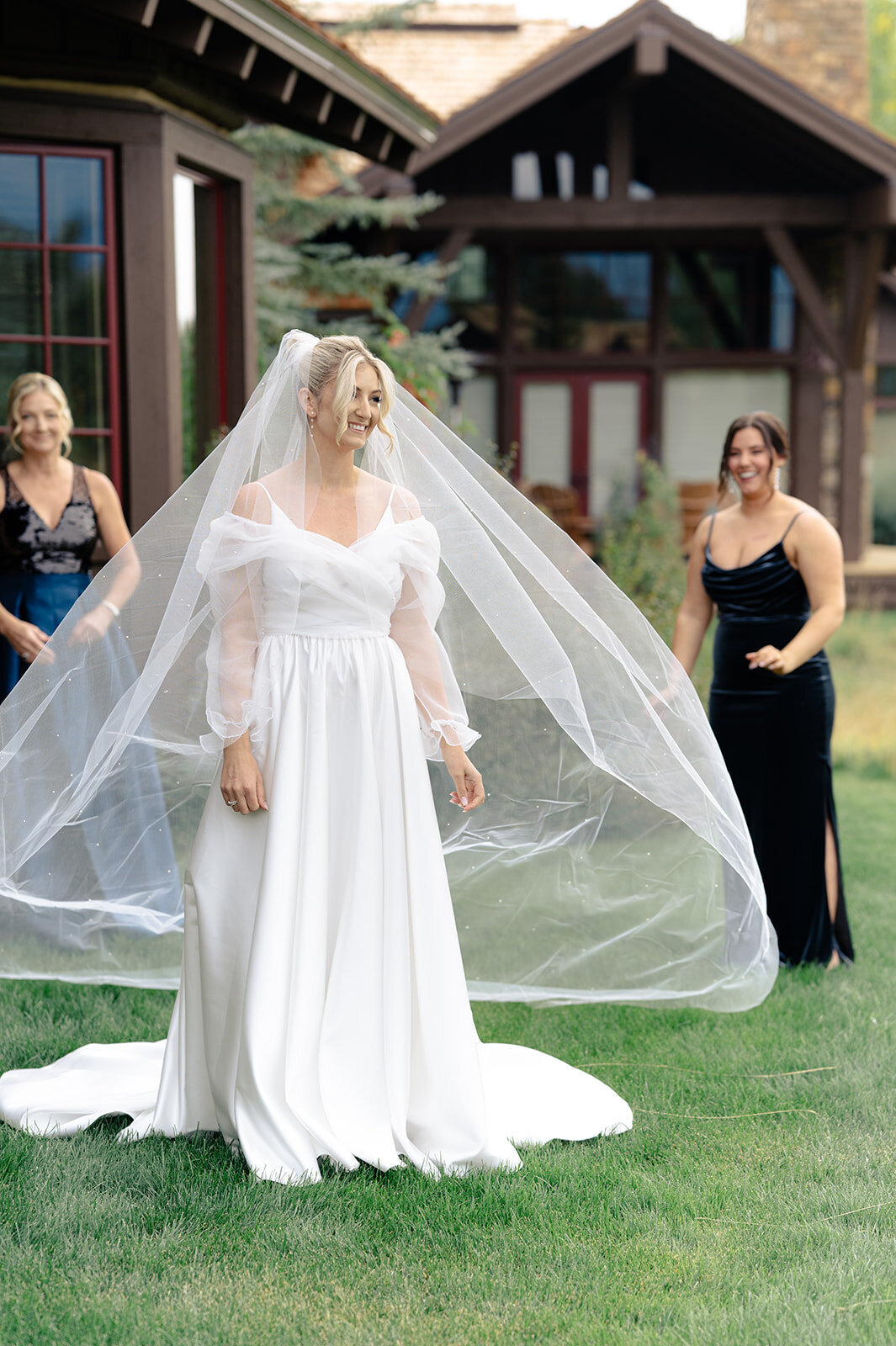 Jackson-Hole-Golf-And-Tennis-Wedding-Fall- JK-Foxtails-Photography-013