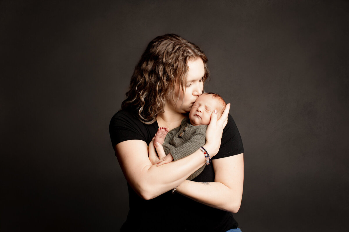 best motherhood photography Cave Springs, Bentonville motherhood photographer, mommy + me portrait session NW Arkansas