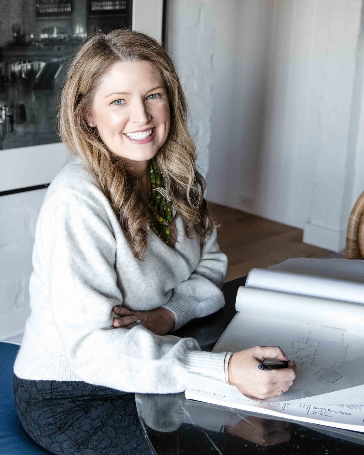 portrait -of-woman-drawing-at-table