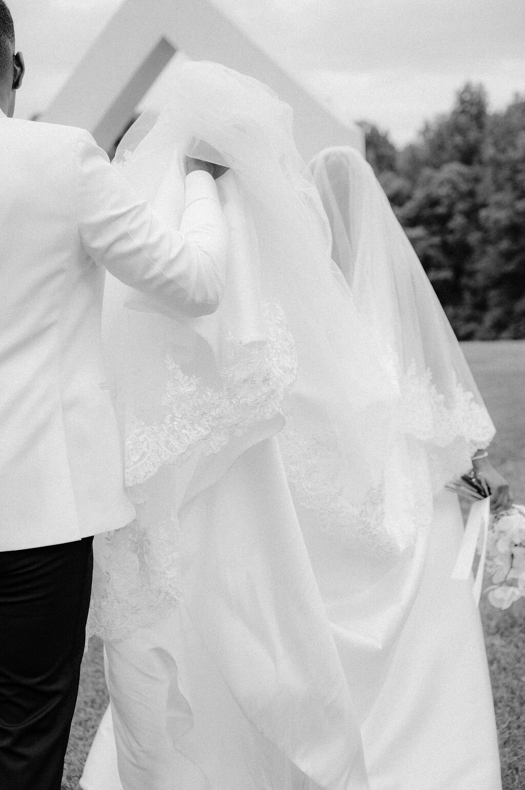 Youngs-Wedding-Sneak-Peeks-0107