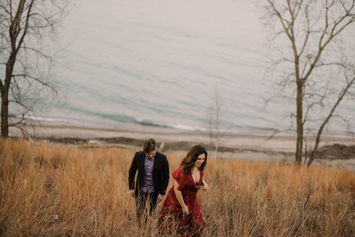 A beautiful sunset engagement session at Fort Sheridan Forest Preserve