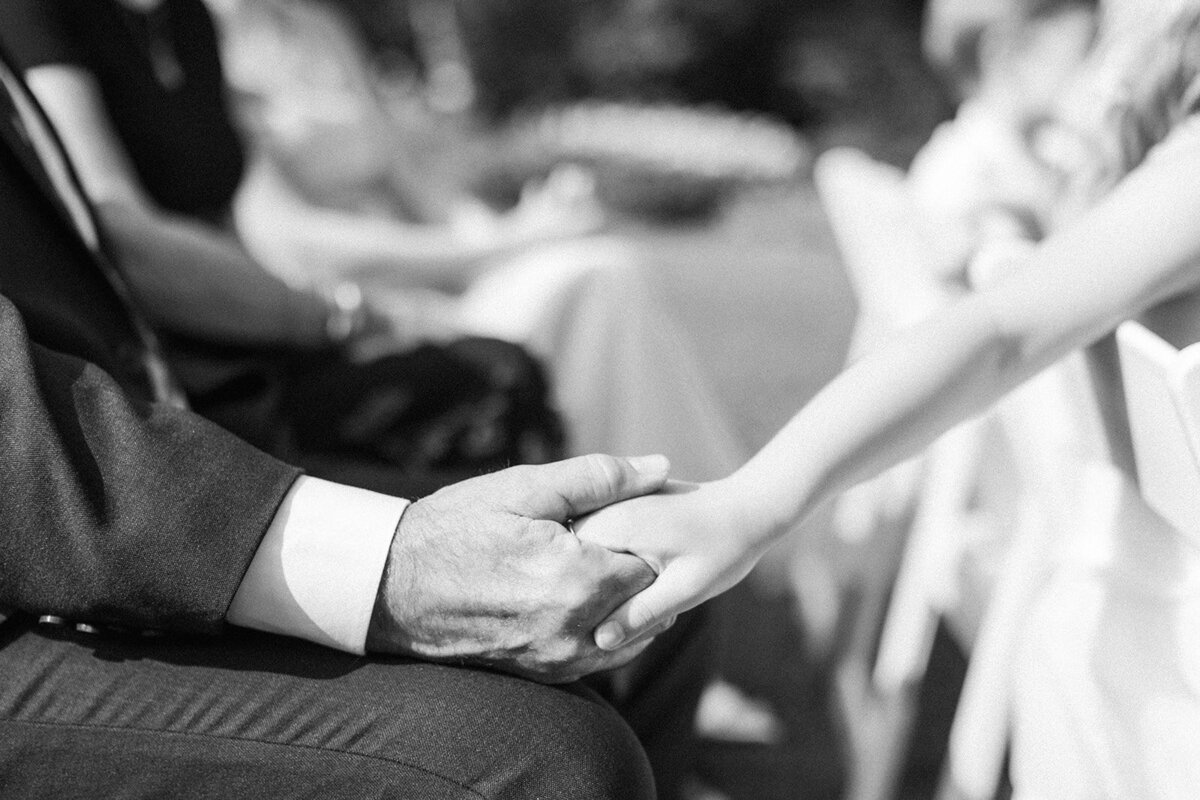 Junophoto-alfresco-italian-wedding-vibes-at-Domaine-Cataraqui-147