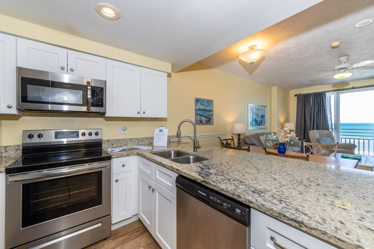 OceanWalk811AB-DaytonaBeach-17