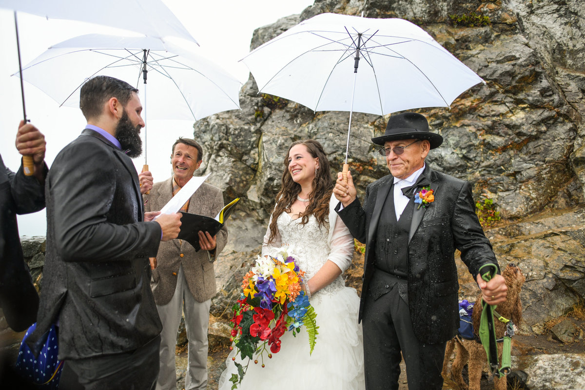 Redway-California-wedding-photographer-Parky's-Pics-Photography-Humboldt-County-Photographer-wedding-rock-rainy-day-wedding-trinidad-ca-2.jpg