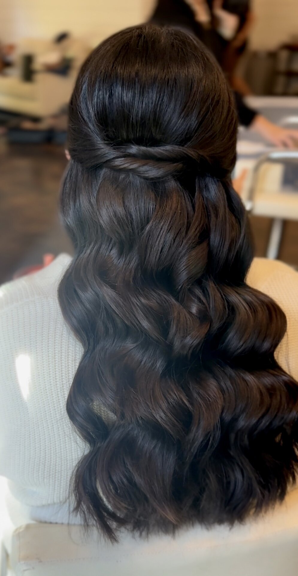classic half up bridal hair for brunettes