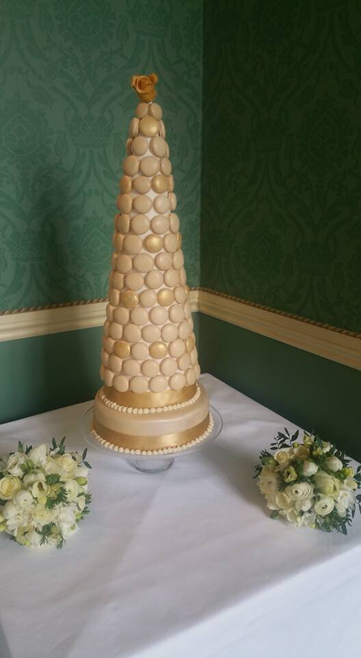 macaroontower
