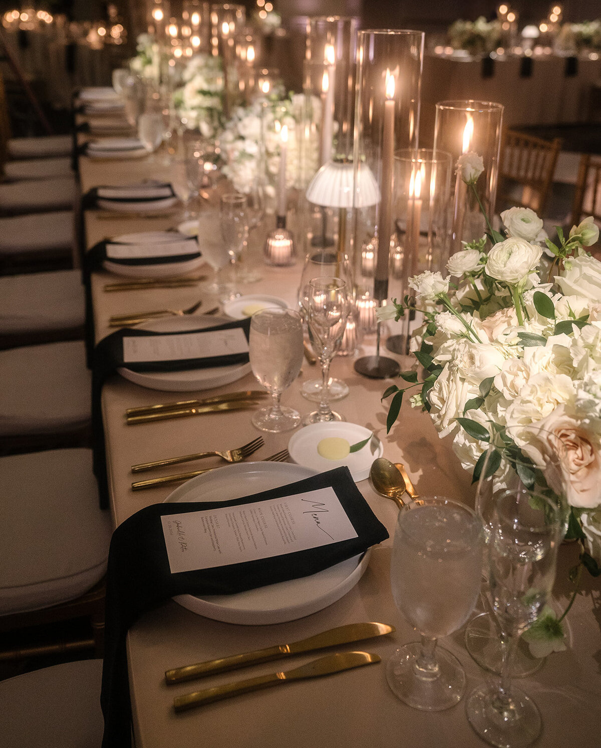 winter-wedding-reception-details-at-boston-park-plaza