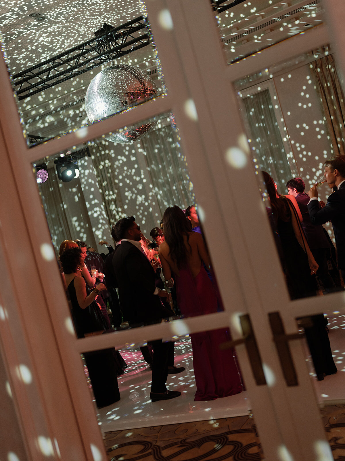 Jennifer Fox Weddings American wedding planning & design agency in Paris, crafting luxury weddings at The Peninsula Paris, a luxury hotel in Paris Jenny Quicksall Photography_A+S Wedding-145