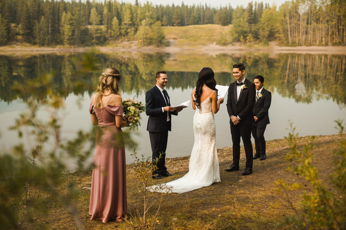 lakeside.wedding.fall.colours.elopement-7518