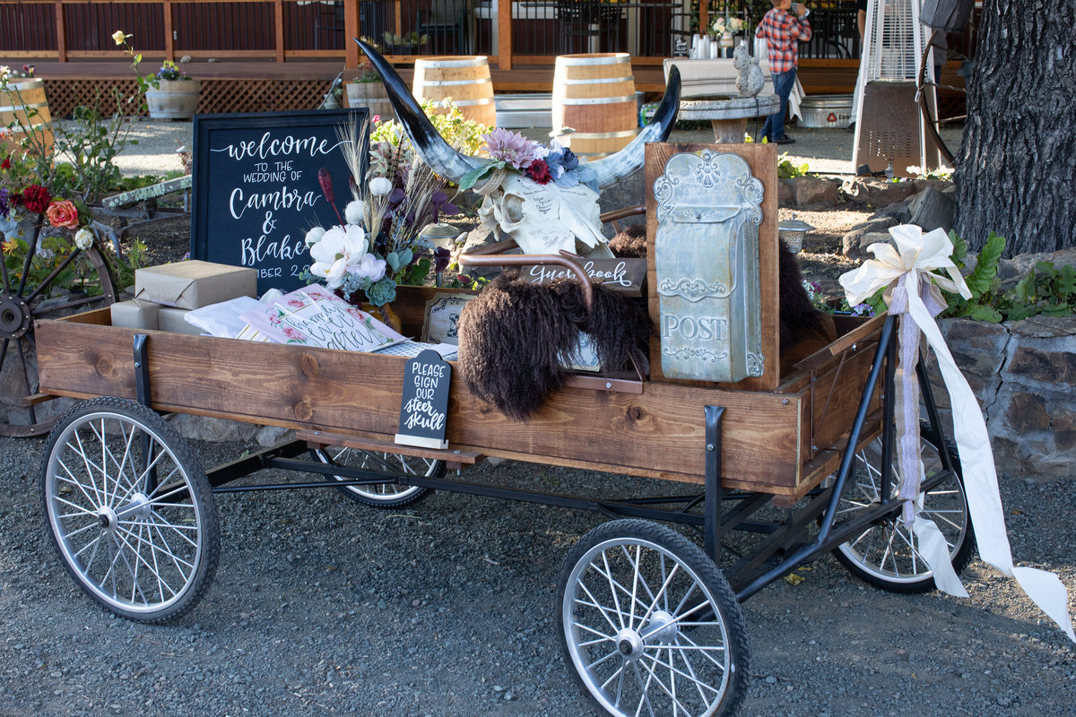 wedding wagon, gift table