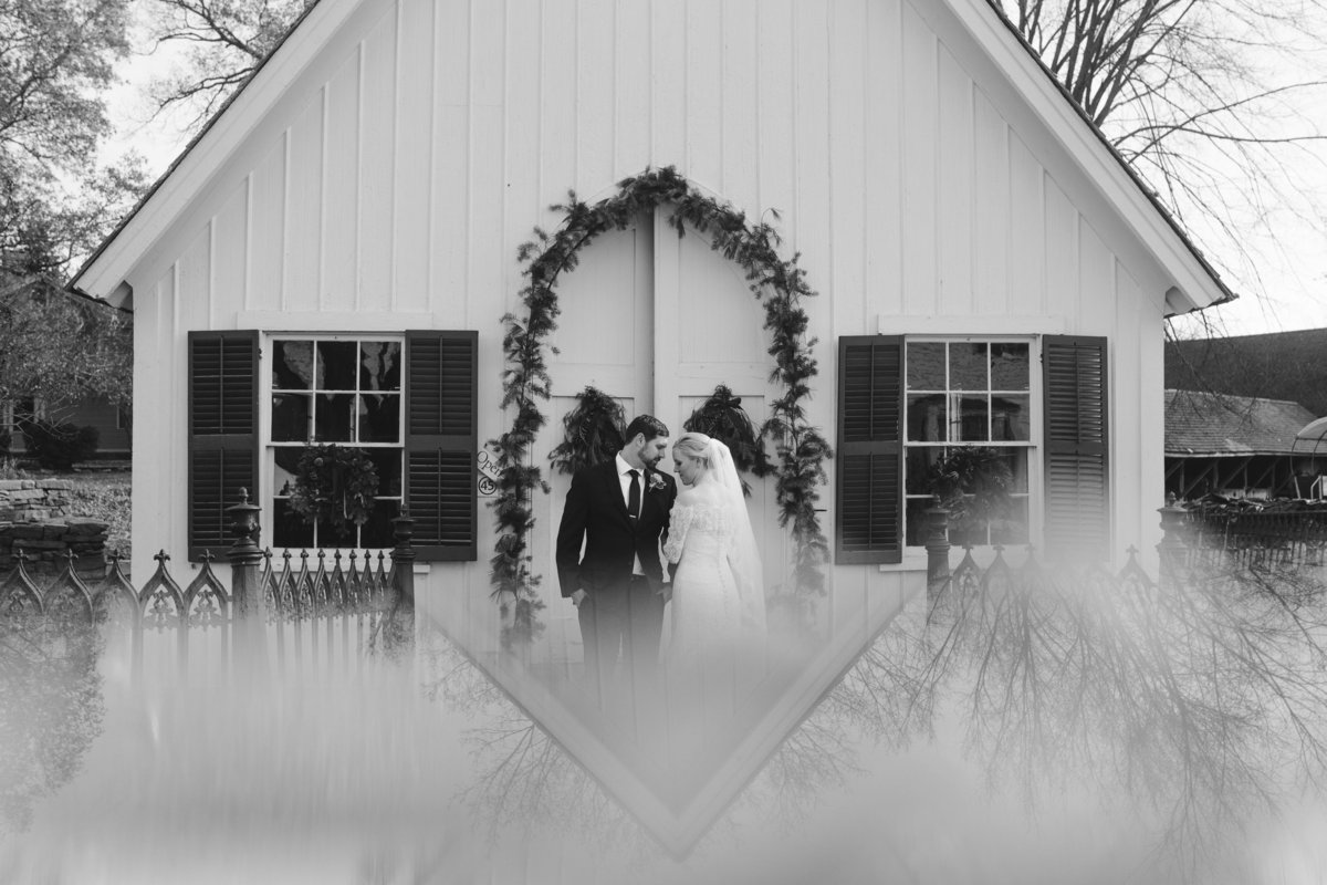 a-creative-focus-photography-mystic-seaport-wedding-LaurenMichael_94