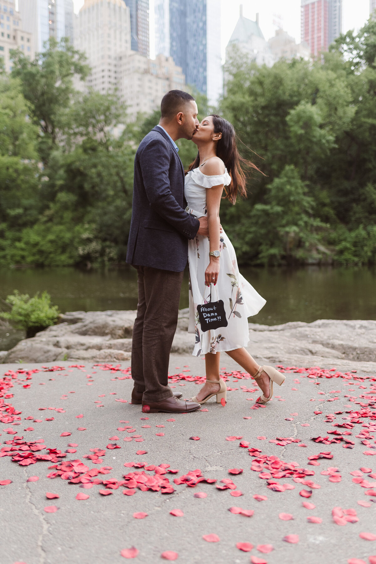 proposal-photographer-central-park-nyc-suess-moments