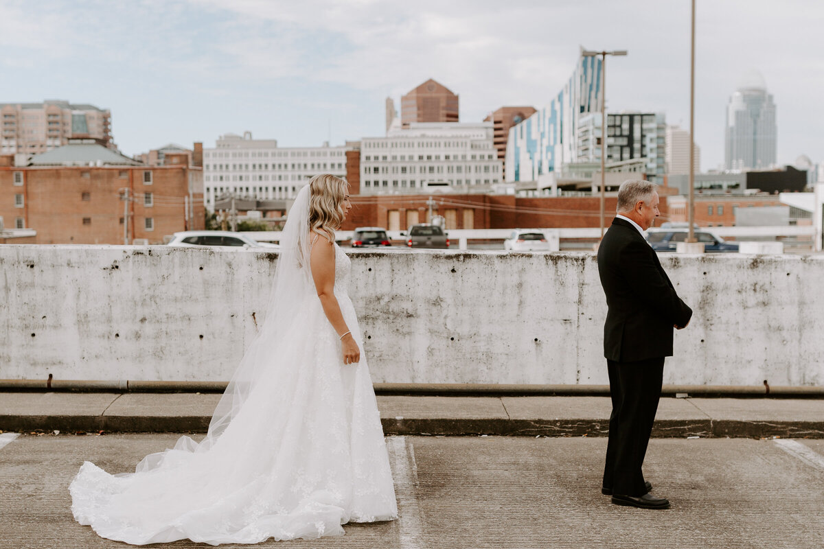 Braden-Olivia-Hotel-Covington-Wedding-Kentucky-34