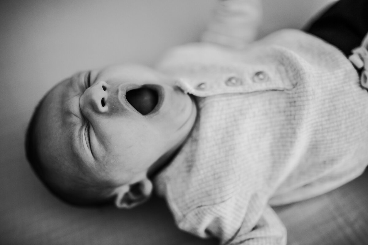 New_Hampshire_Lifestyle_Newborn_Photographer-30