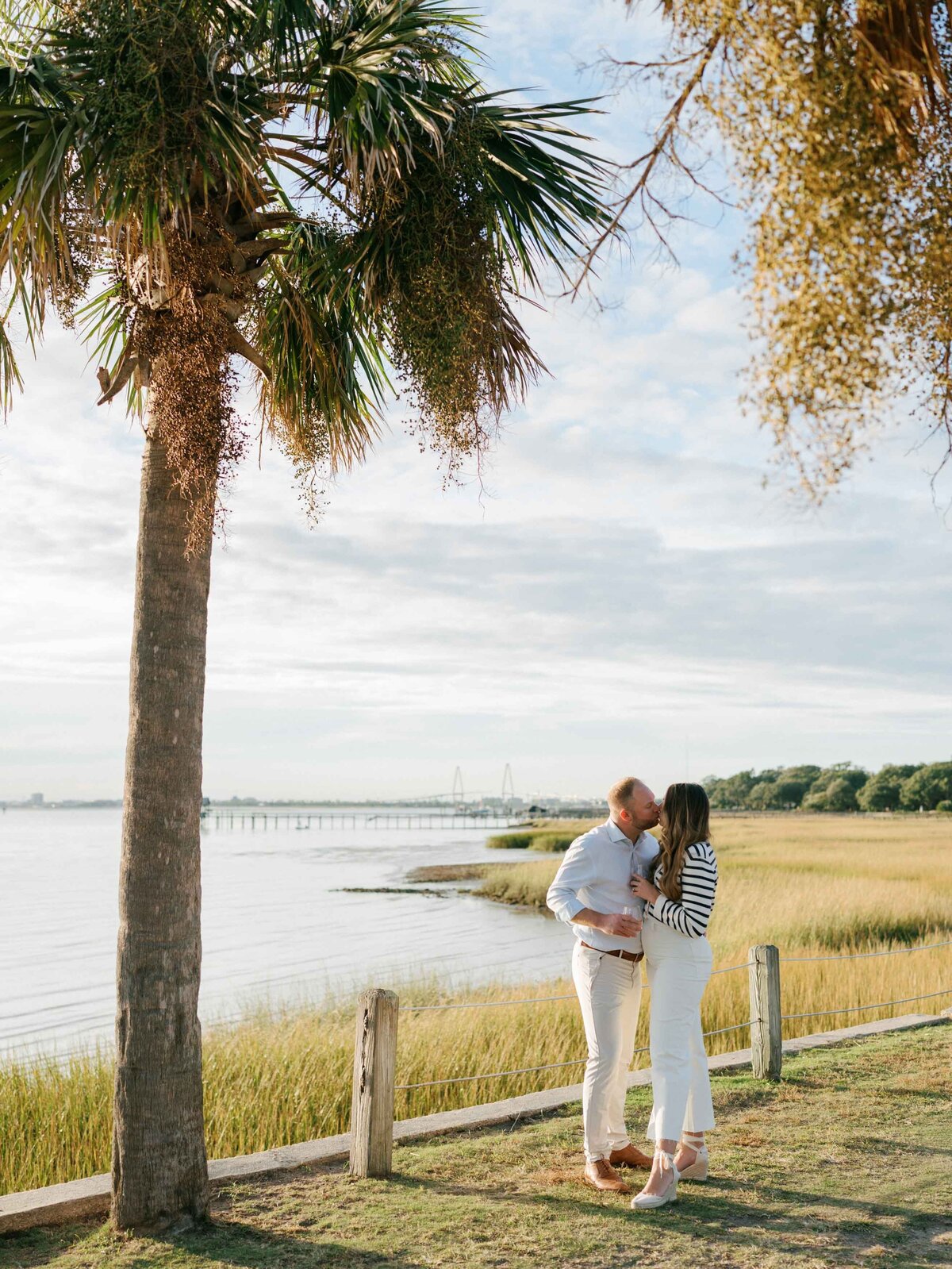 downtown-charleston-engagement-session-meg-andrew-037