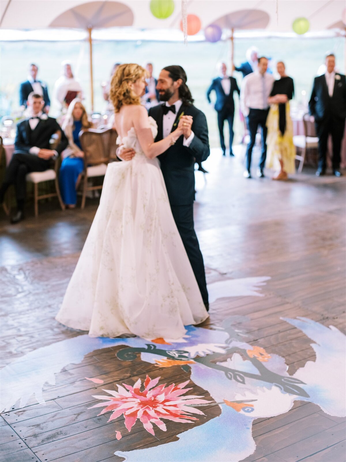 Colorado-wedding-planner-ranch-wedding-design-first-dance