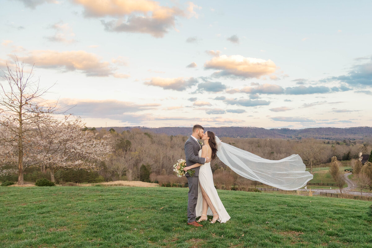 Howe-Farms-Wedding-Tennessee-16