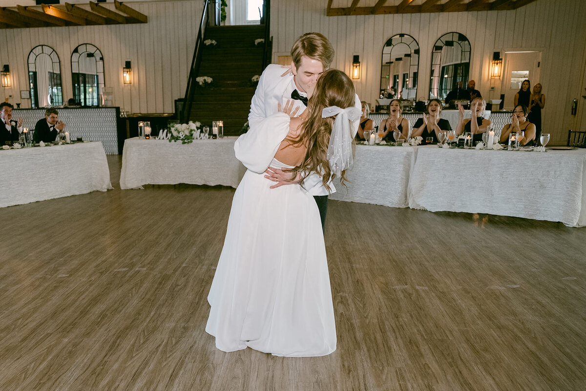 Luxury-Wedding-Austin-Texas-Photographer-Erin-Marcin-Photography683