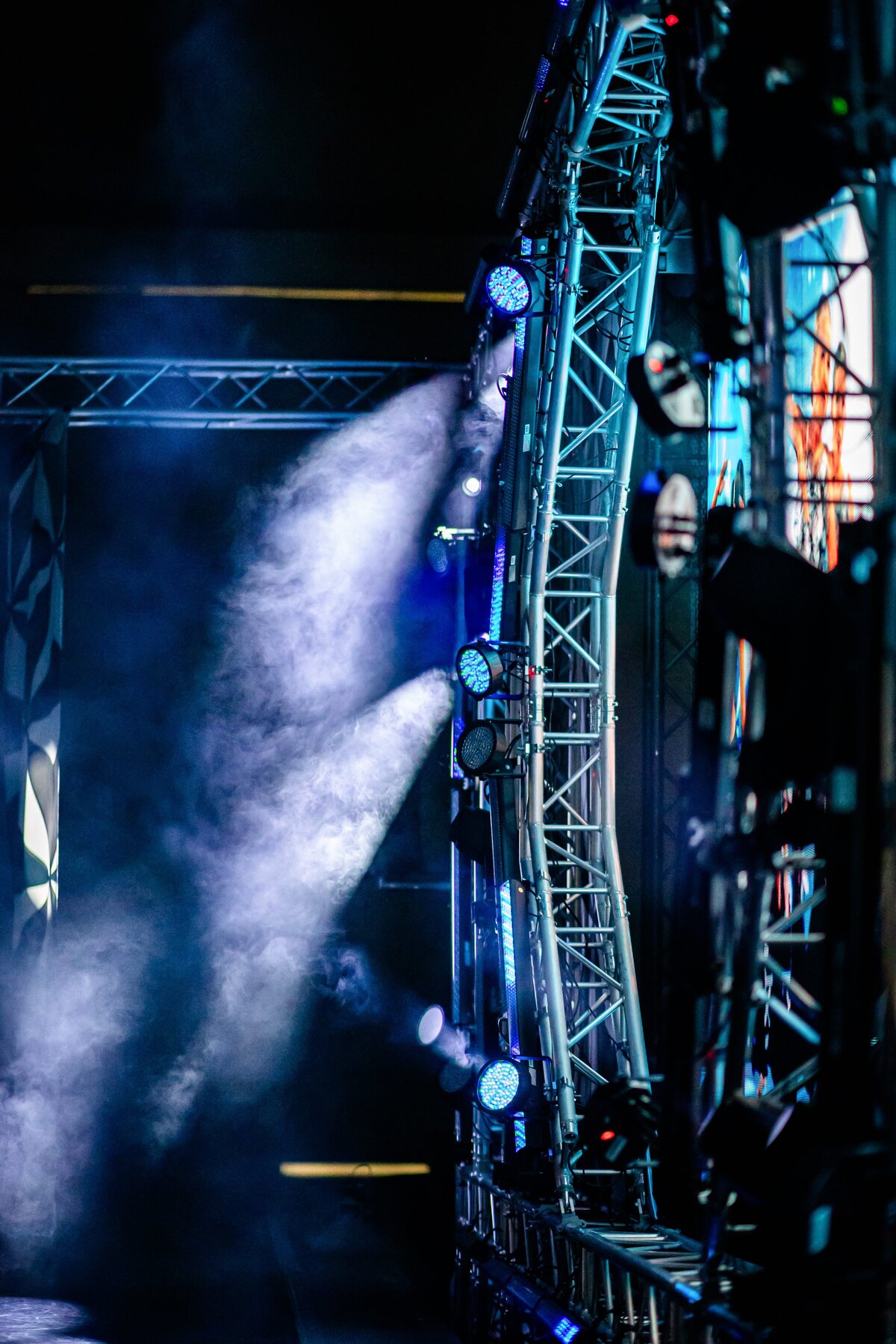 ID-Intrinsic-Tour-2025-0005