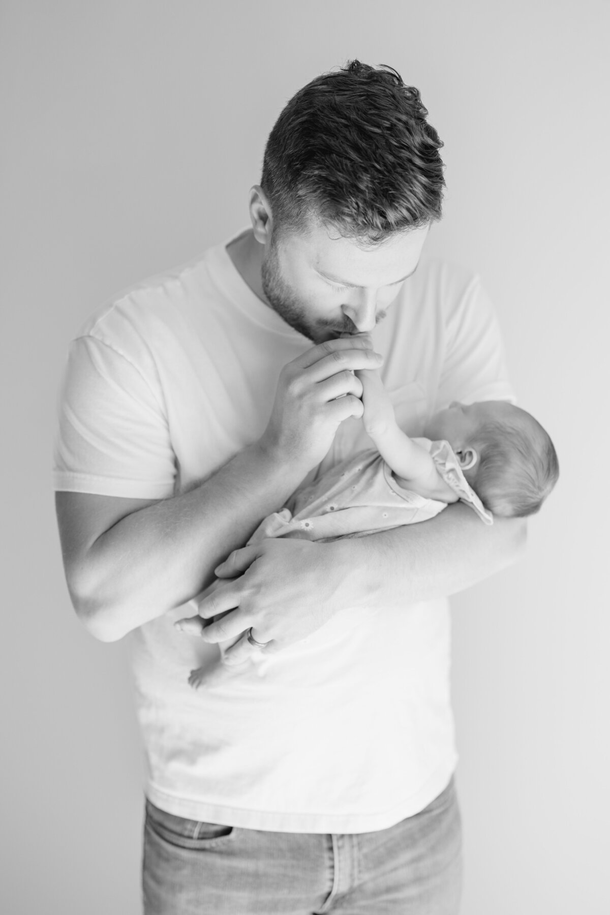 newborn-photographer-mn-4