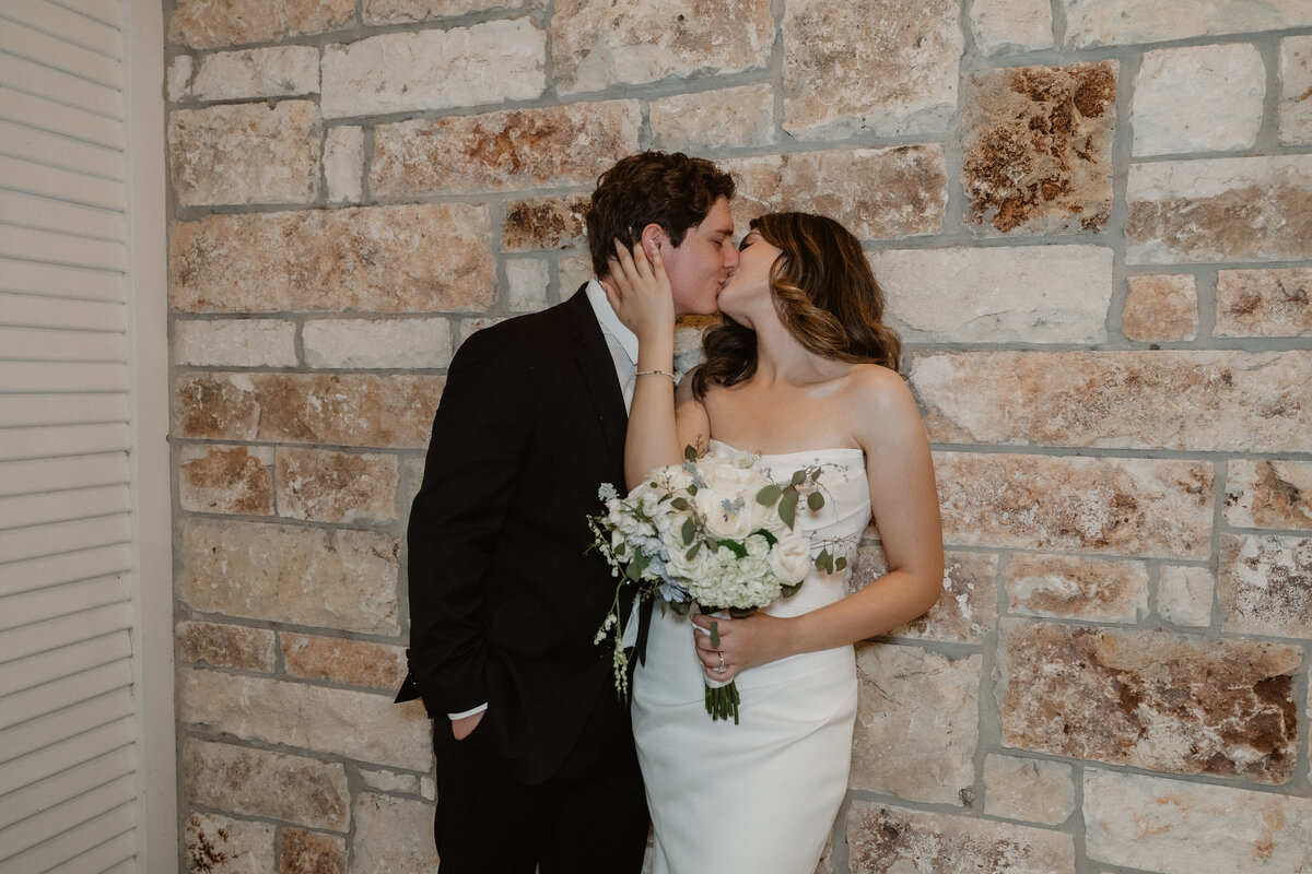 N&TWeddingPreviews-54
